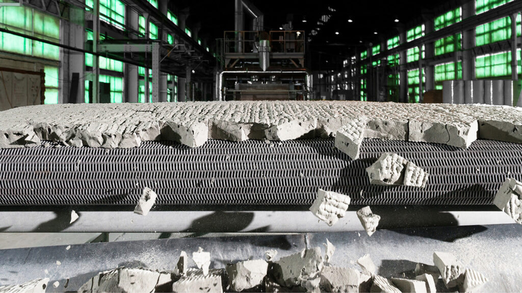 Proces produkcji szkła piankowego w granulacie.